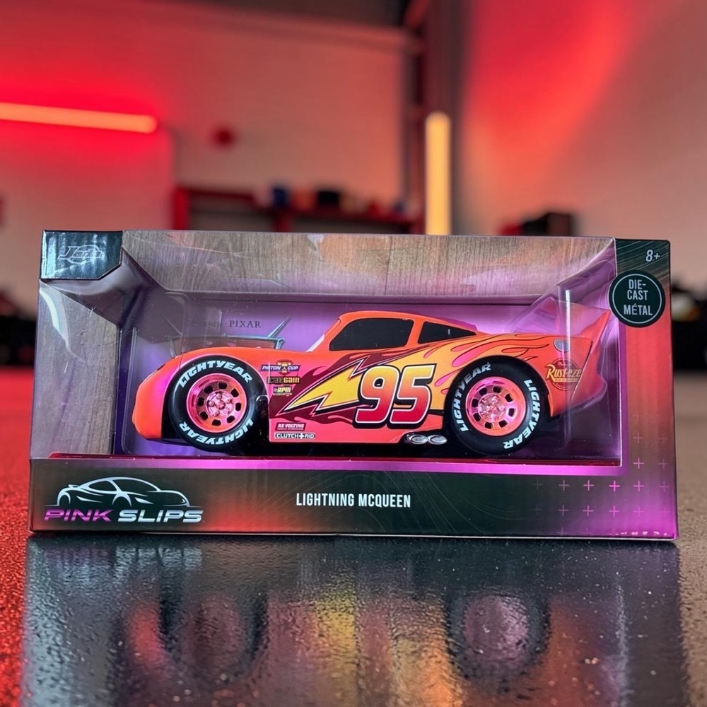 Jada Toys Pink Slips Lightning McQueen Die-Cast 1:24 Disney Pixar Cars CHASE